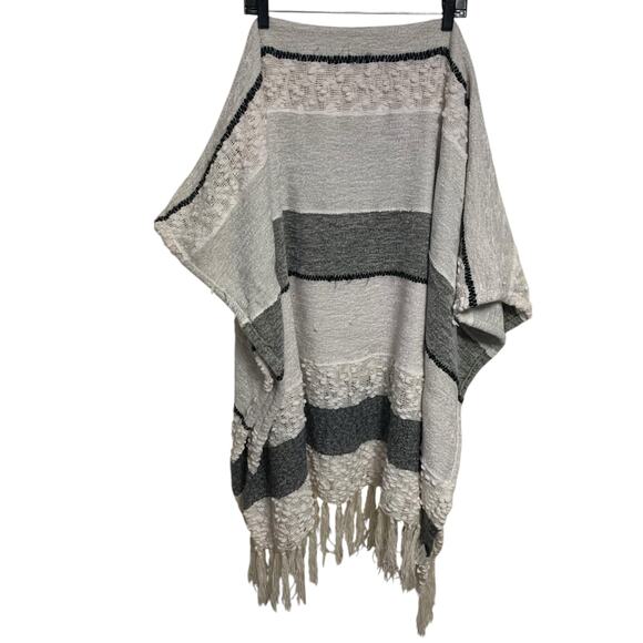 Shabby Chic Gray Knitted Throw Blanket (44'' X 68'') - Picture 4 of 5